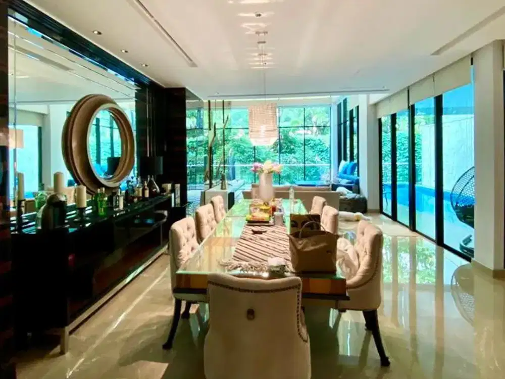 Town House Pakubuwono House 4BR