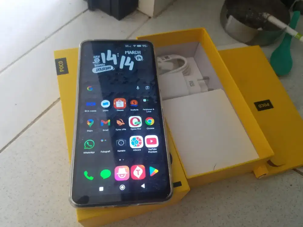 Poco c65 8/258. Baru 2 hari pakai