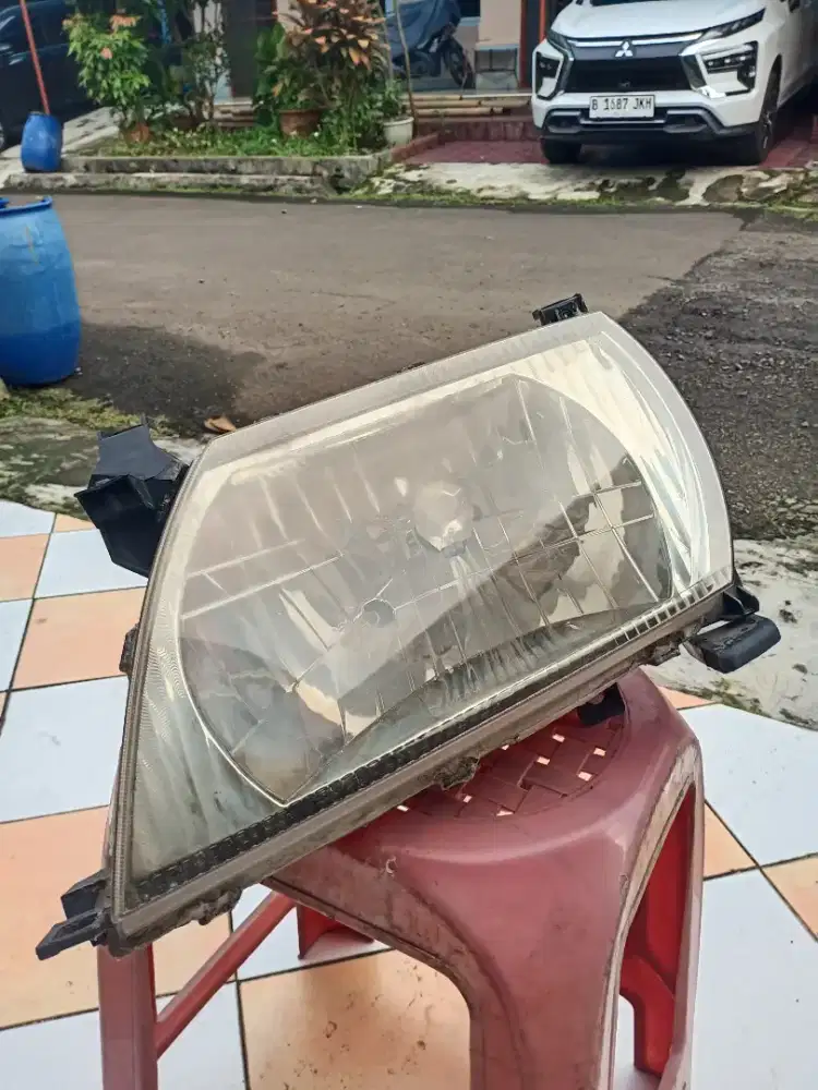 Lampu Headlamp Kijang Kapsul