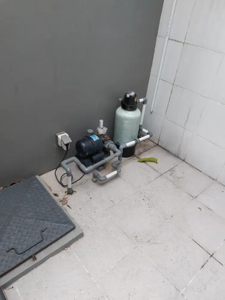 Tukang ledeng Pipa mampet/saluran tersumbat pasang Pompa/Tandon air