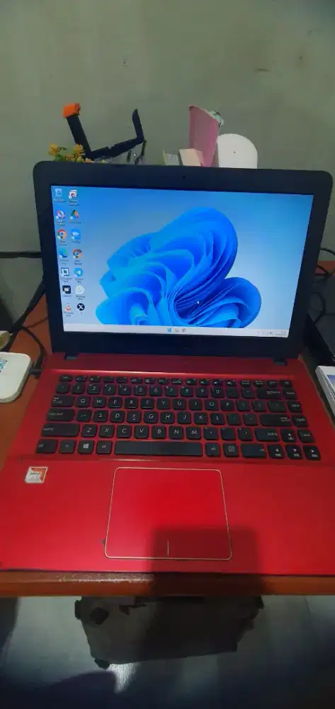 Laptop Asus VivoBook AMD A9 x441BA, Win 11 Ram 12GB SSD 256GB
