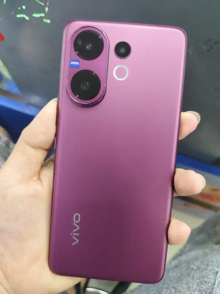 Vivo V60 5G 12/256GB ( like new)