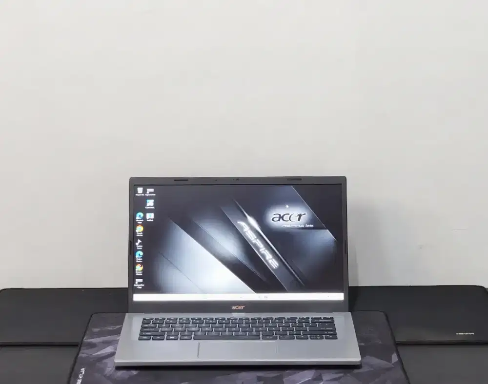 LAPTOP KANTORAN ACER ASPIRE A314-23M R5-7520U AMD RADEON