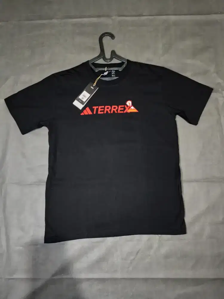 Kaos Adidas Terex