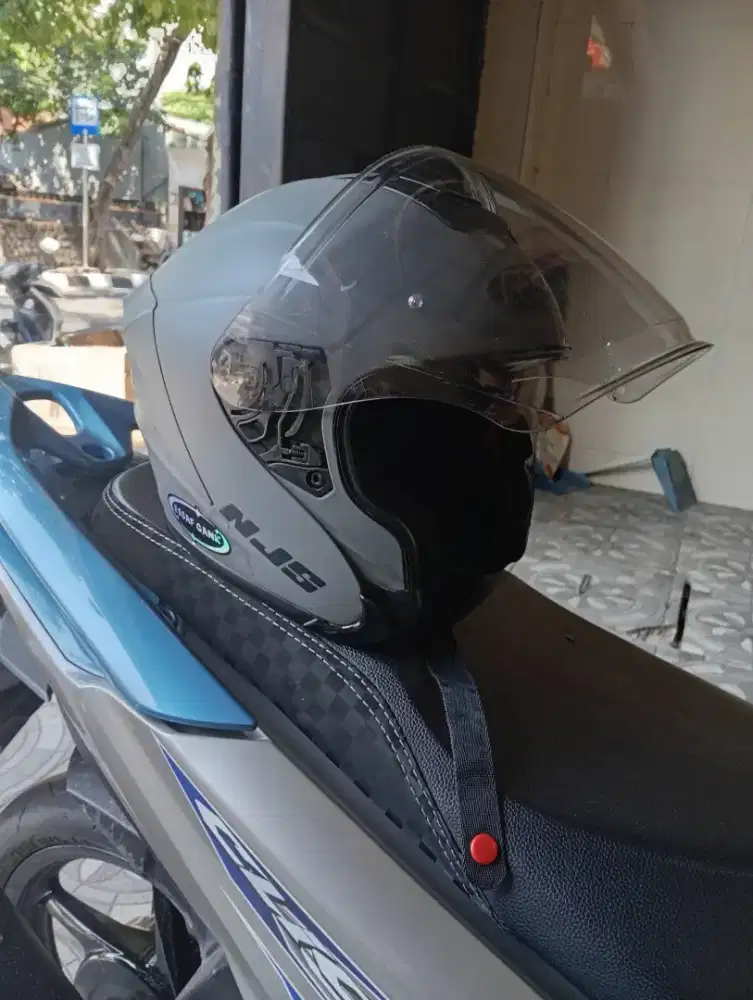 Helm NJS Kairoz + Intercom Y10