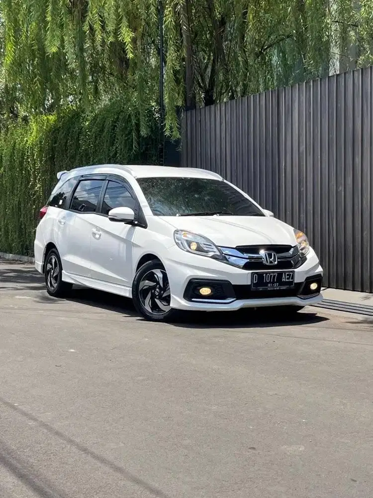 DP 19JT // HONDA MOBILIO RS CVT 1.5 AT 2017 FACELIFT