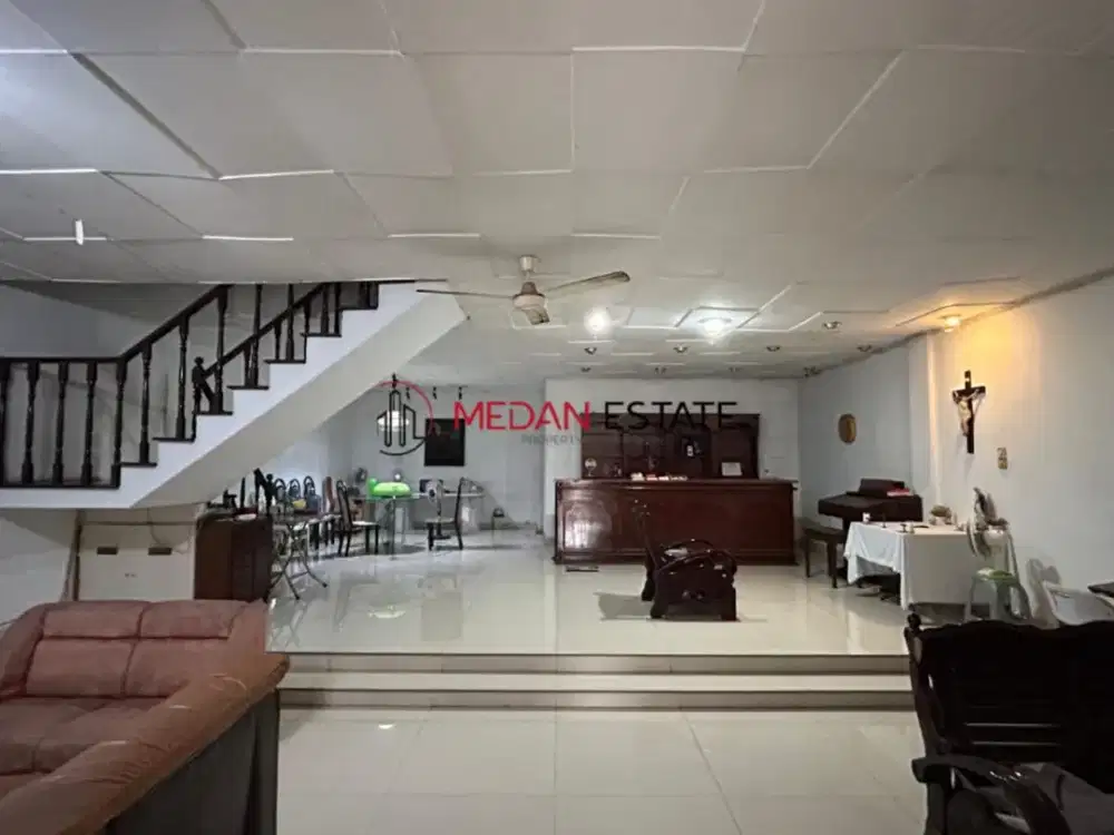 DI JUAL VILLA SUPENO POLONIA MEDAN!!