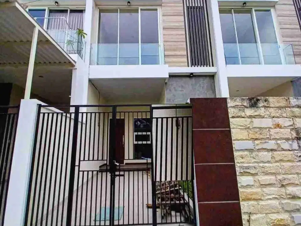 Dekat Taman Dijual Rumah Sutorejo BARU GRESS