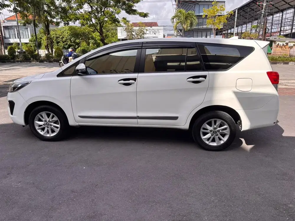 INNOVA REBORN DIESEL 2.4 G AT PUTIH PEMAKAIAN PRIBADI DARI BARU