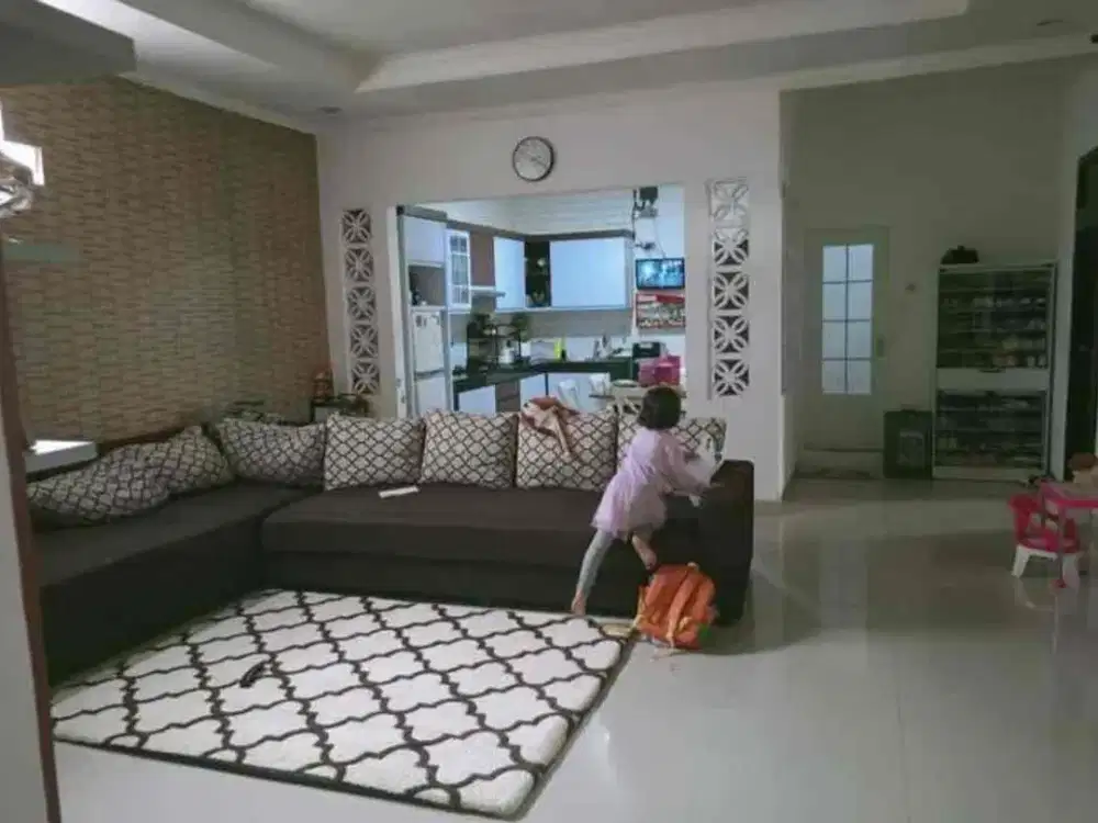 Jual Rumah Murah +kolam ikan koi di Ujung Berung Bandung