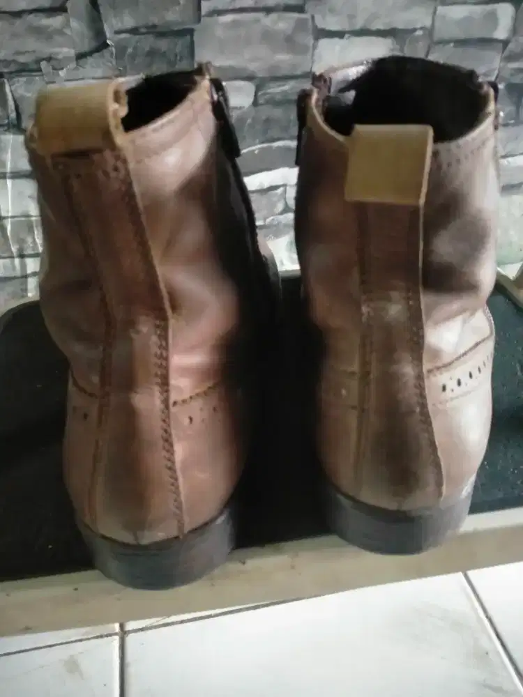 Sepatu boots kondisi mulus...original