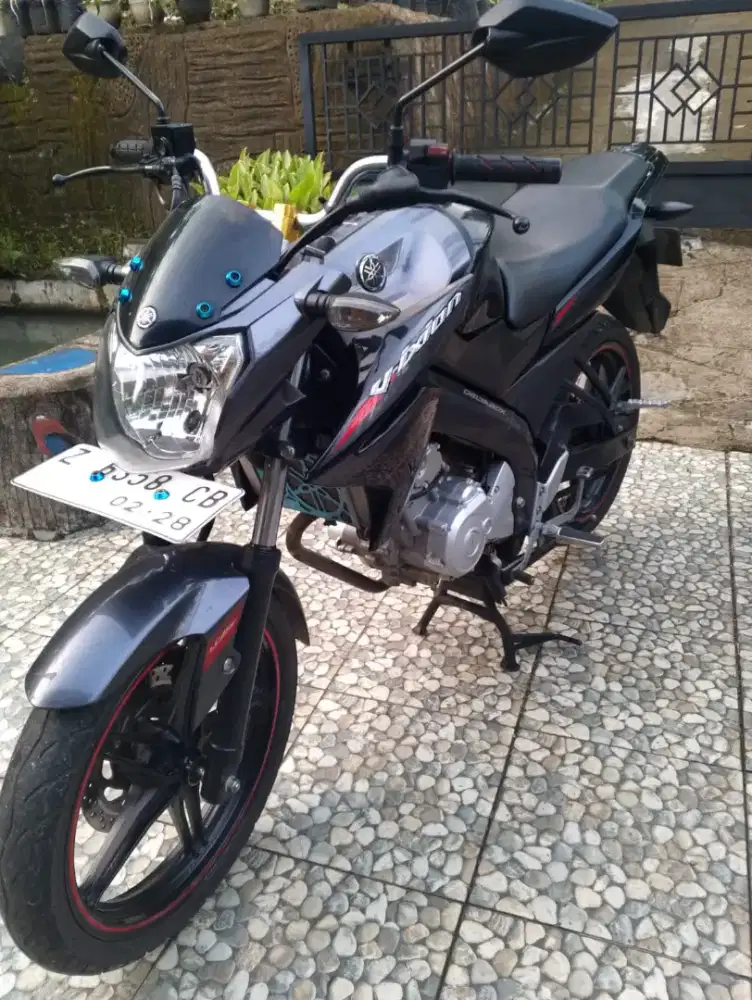 Yamaha vixion 2015 isi kumplit