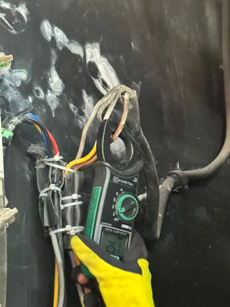 TUKANG LISTRIK HARIAN