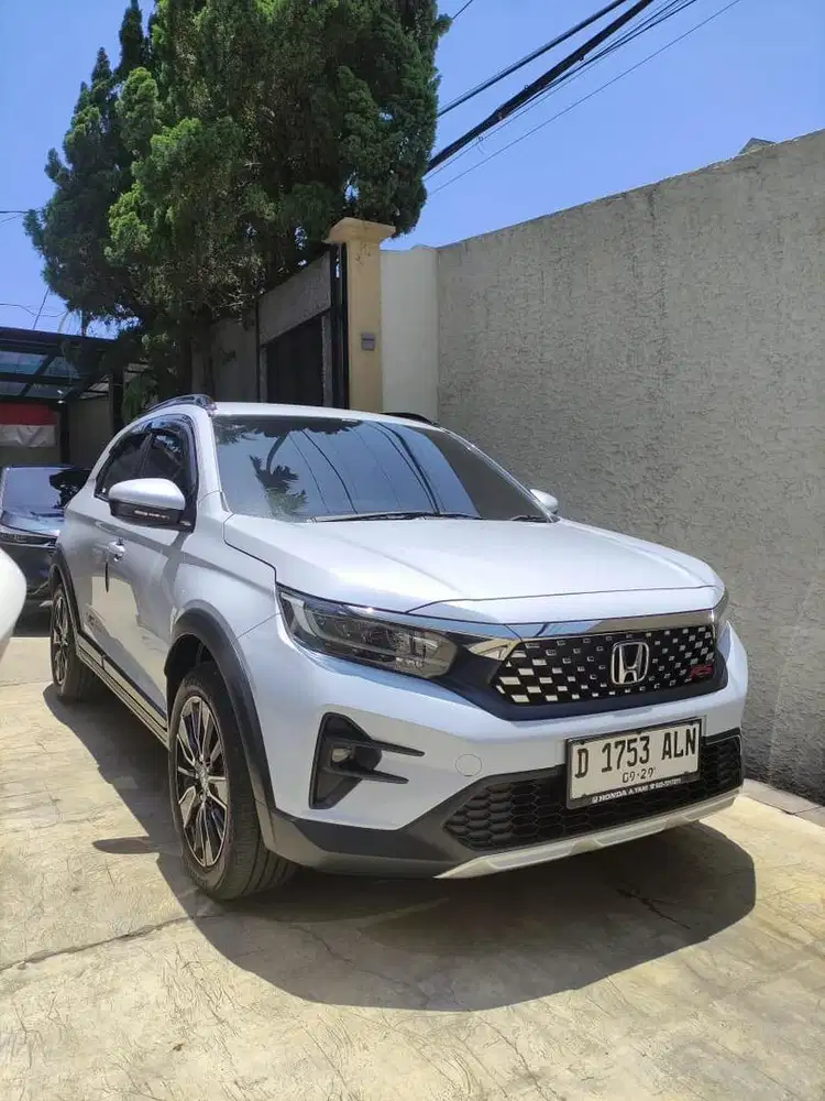 Honda WRV RS at 2024 putih