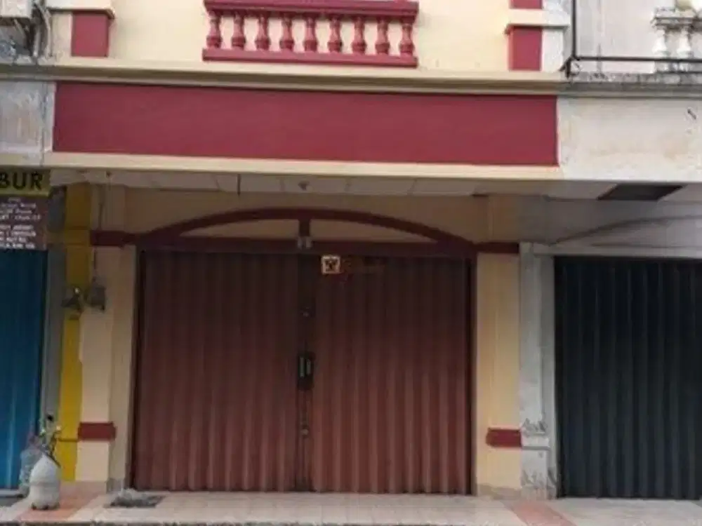 Murah! Strategis cocok untuk usaha jasa pertokoan online shop dll  Disewakan Ruko 2 lantai Di Taman Surya kalideres