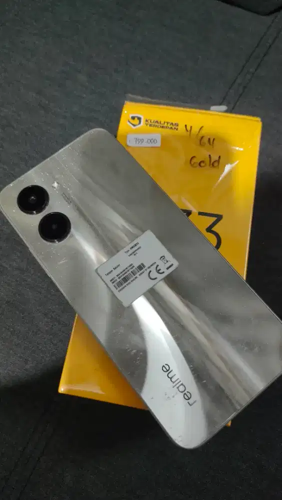 Android murah realme oppo samsung redmi 4/64GB