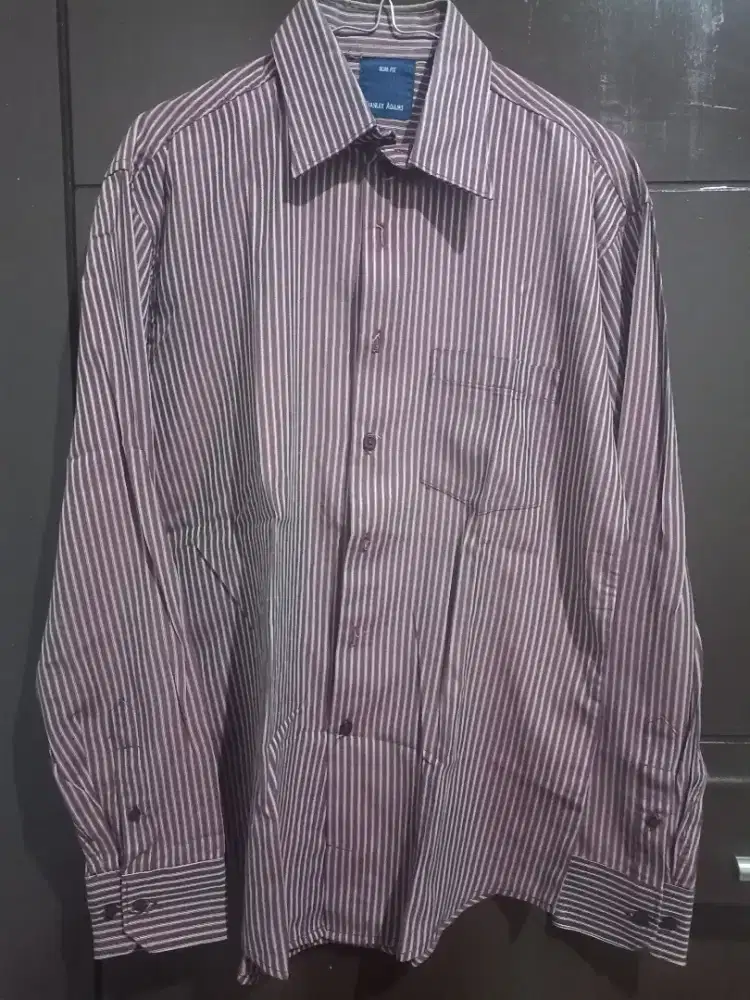 Kemeja Pria Stanley Adams Stripes Maroon Slim Fit