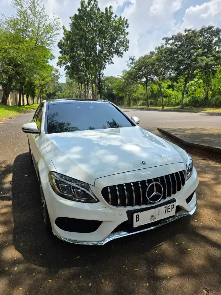 Mercedes C300 2.0 with GT-R Grille+AMG Ducktail