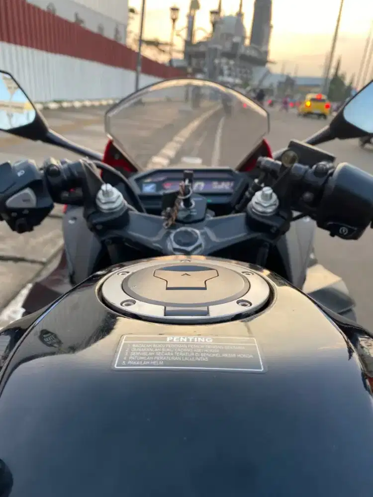 CBR150R 2019 KM 13rb Original Mulus