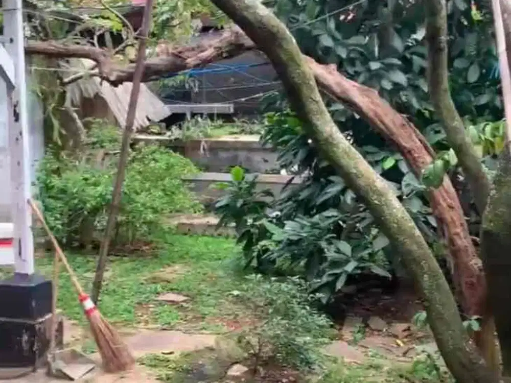 Rumah Hitung Tanah Strategis di Mainroad Cipaganti Bandung Kota