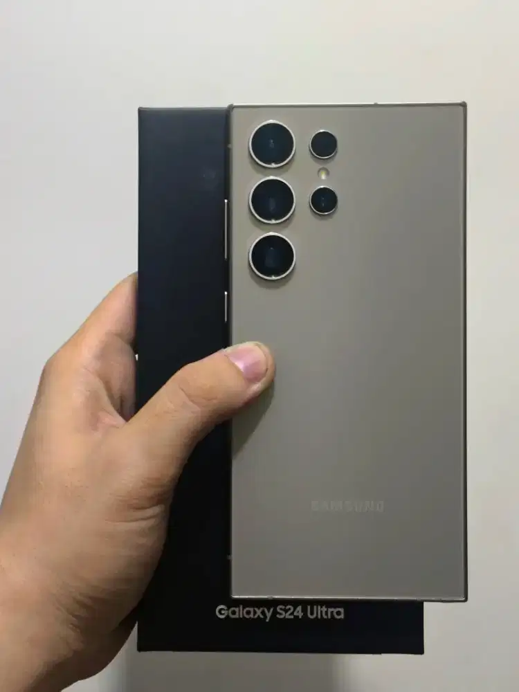 Samsung S24 Ultra 12 256 SEIN 99.9% Like New No Minus No Dent Istimewa