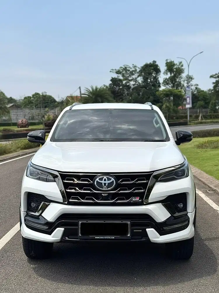 KM 19RB ASLI! Toyota Fortuner GR 2.8 Sport A/T 2023