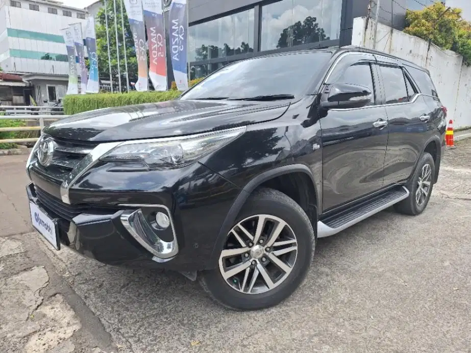 LOW DP Toyota Fortuner 2.7 4x2 SRZ Bensin-AT 2016 TBS