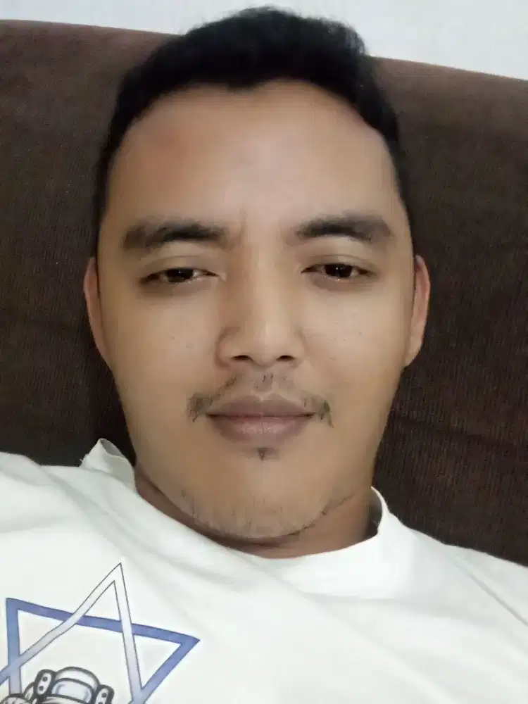 Mencari pekerjaan supir pribadi/supir barang