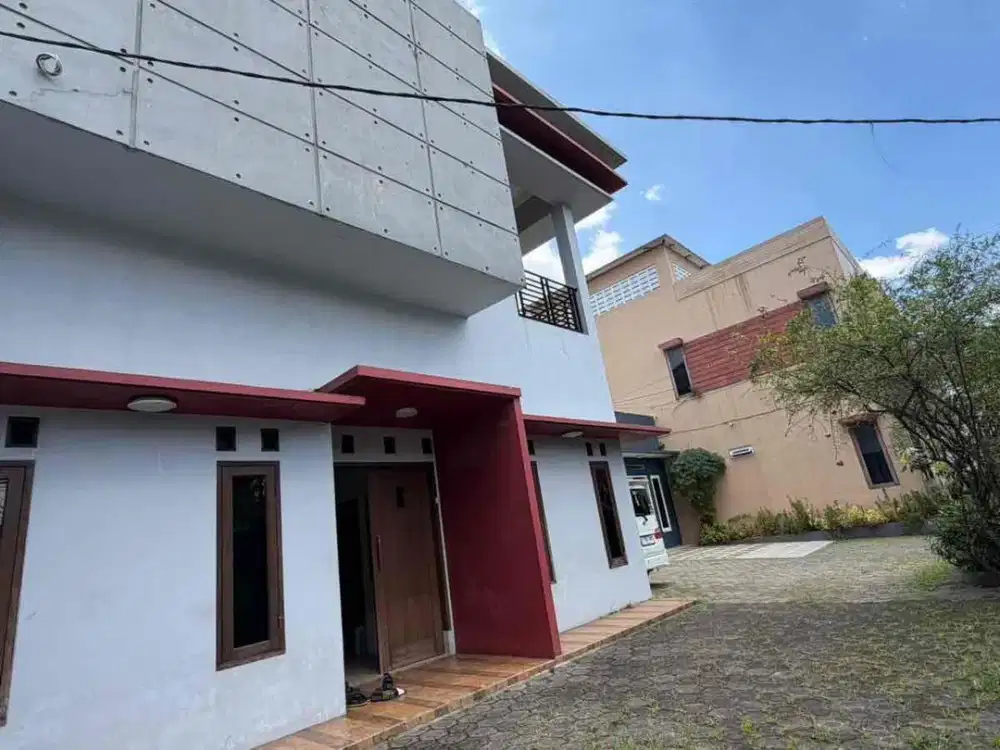 Rumah+Ruang Usaha+Kantor Luas Strategis di Arcamanik Cisaranten Bandung