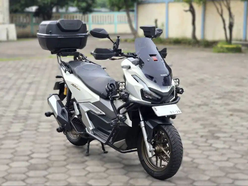 ADV 160 2023 ABS -Istimewa, Tangan Pertama, Full Spek Touring Premium!