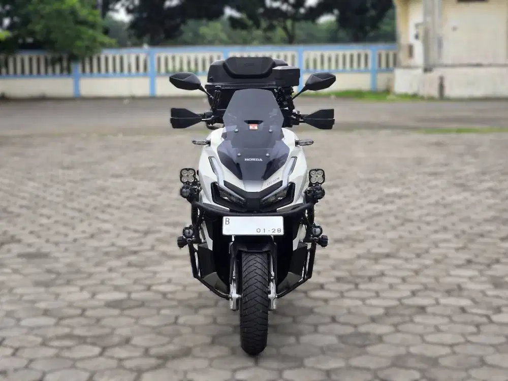 ADV 160 2023 ABS -Istimewa, Tangan Pertama, Full Spek Touring Premium!