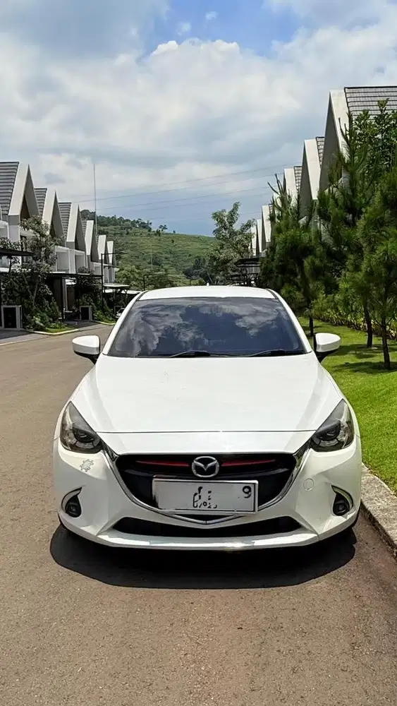 Mazda 2 Skyactiv 2018 (White)