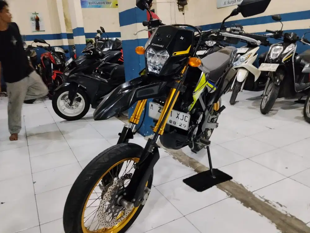 (JUAL CEPAT) kawasaki d-tracker 2024 pajak hidup