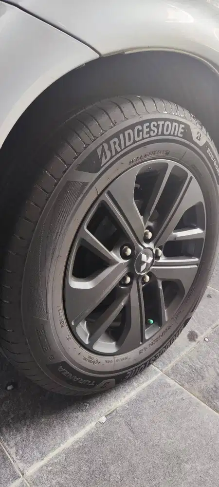 Brigdstone Turanza 205/65 R 16