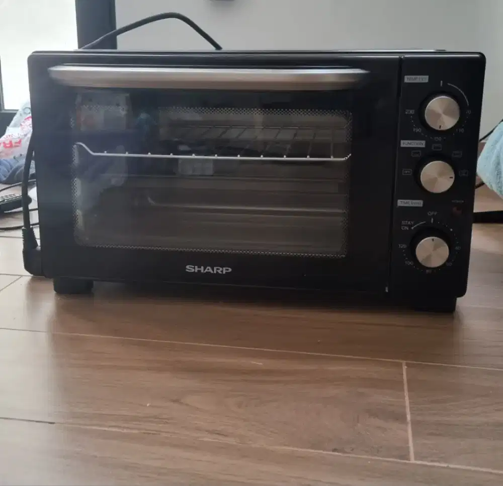SHARP OVEN 25 LT