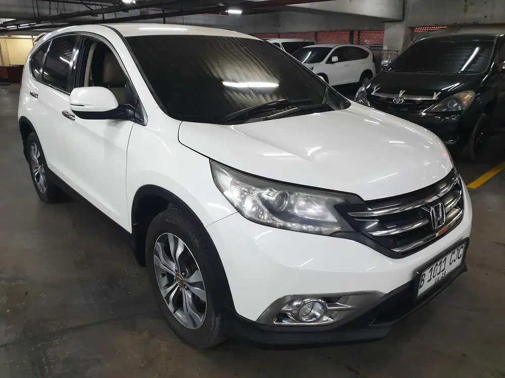 Honda CRV 2.4 Prestige 2014 Putih Low KM Pajak Panjang Mulus Dp 7 Jt