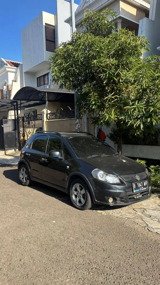 Suzuki SX4 X Over Matic 2011 Cash 85 Juta