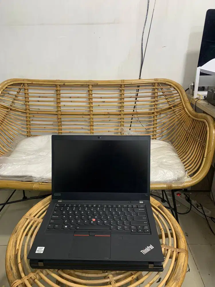 LAPTOP Lenovo T14 Touchscreen i5 Gen 10 16GB/256GB 14 Inch *RVN