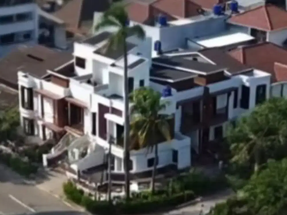 rumah strategis cempaka putih tengah dekat sekolah global mandiri,arabic global school,yarsi,rsij