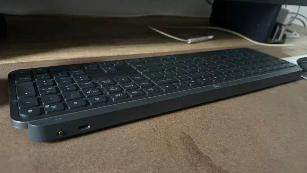 Keyboard LOGITECH MX KEYS