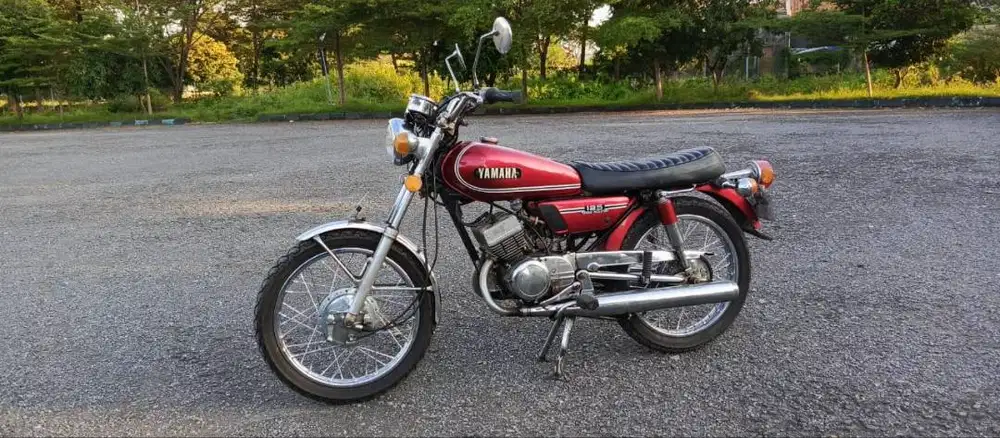 Yamaha twin RD125 1974 motor langka twin antik klasik mbhae rx king