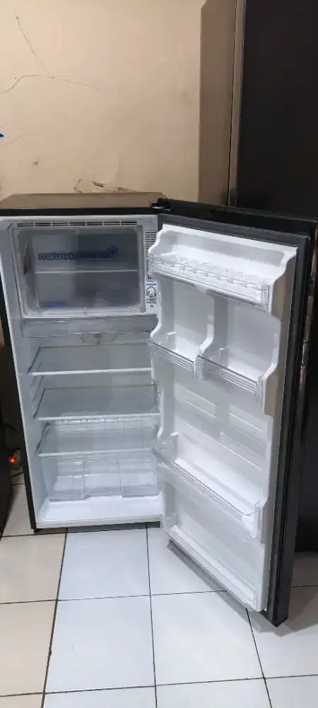 Kulkas 1 pintu SHARP SJ-X195W