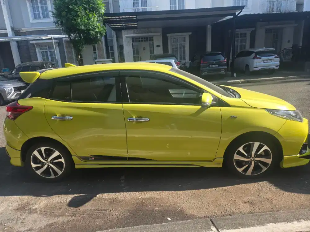 Toyota Yaris 1.5 S CVT GT Sport 2022 Hijau Stabilo