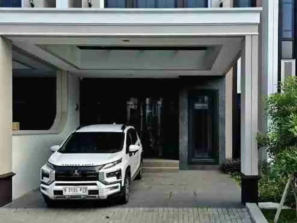 Disewakan Rumah 2 Lantai Cluster Klasika Levente Grand Wisata Bekasi – 4KT, Dekat Living World Mall