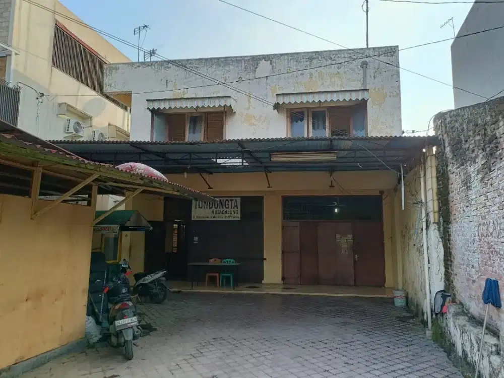 Dijual Rumah beserta Kost kostan beserta
Ruko 2 pintu