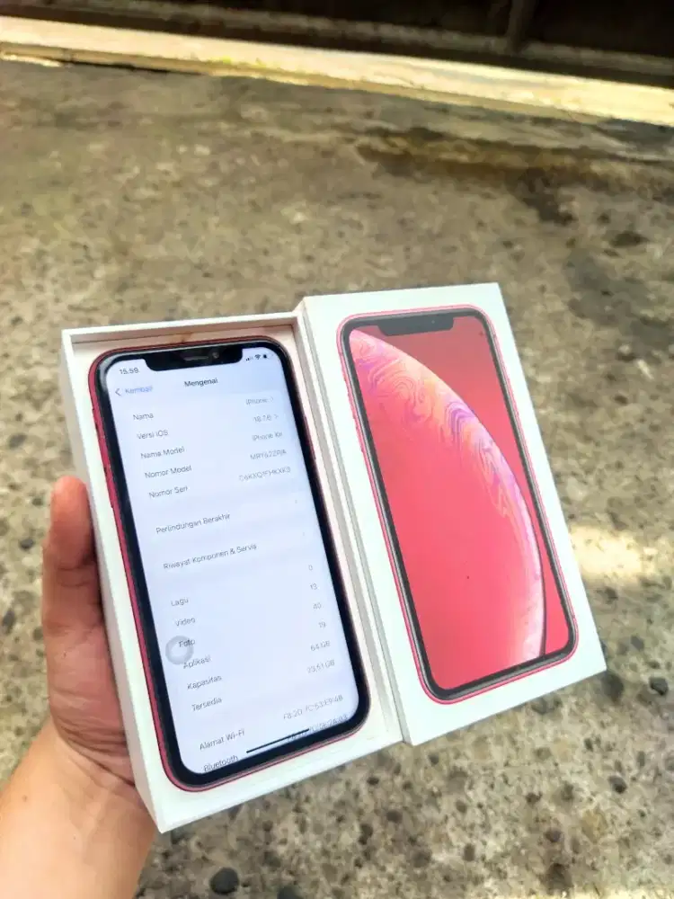 iPhone XR 64GB RED PRODUCT