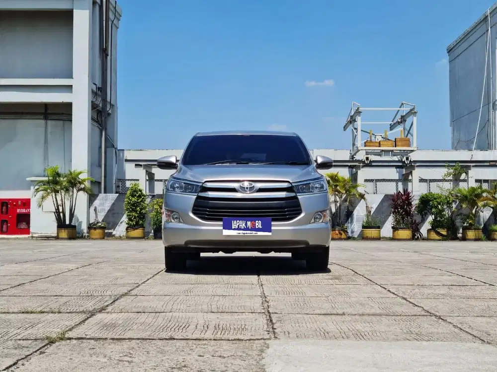 Toyota Innova Reborn 2.0 G Manual 2018 low Km 41rb Pakaian Pribadi