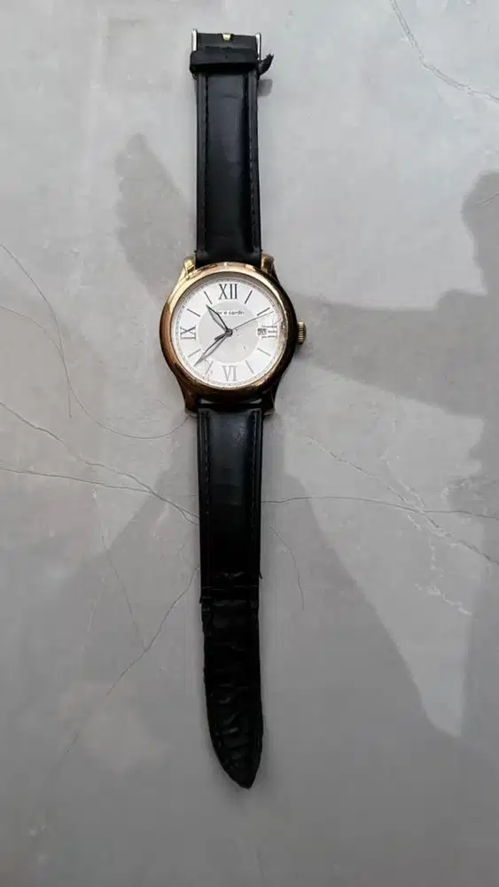 Dijual jam pier e cardin second