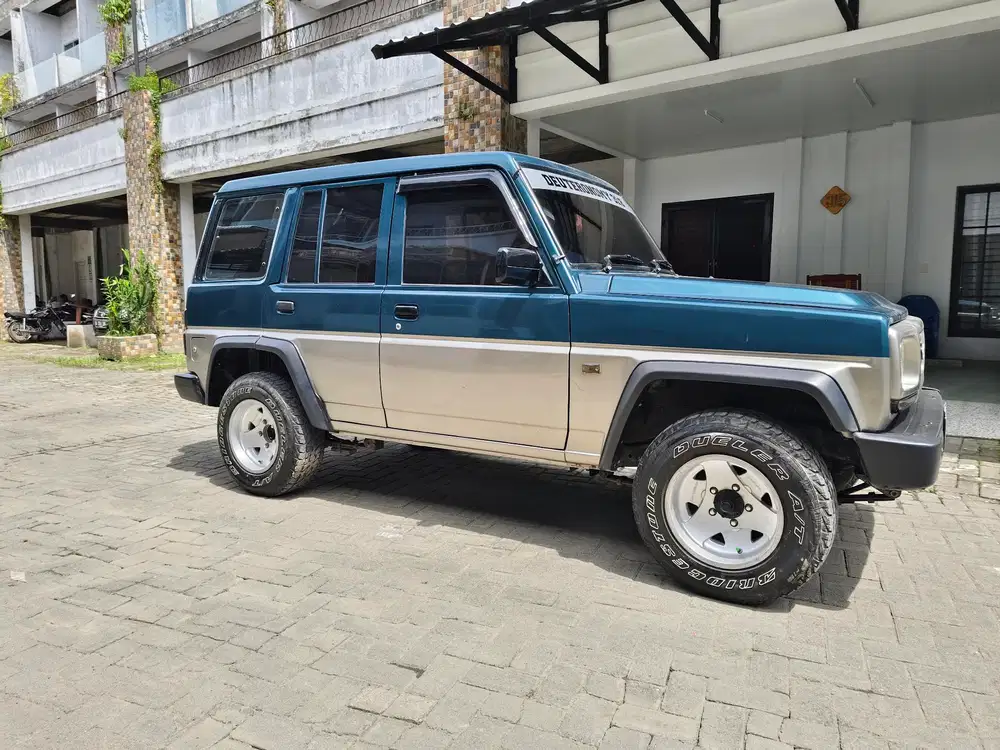 Daihatsu Feroza 1995 Bensin