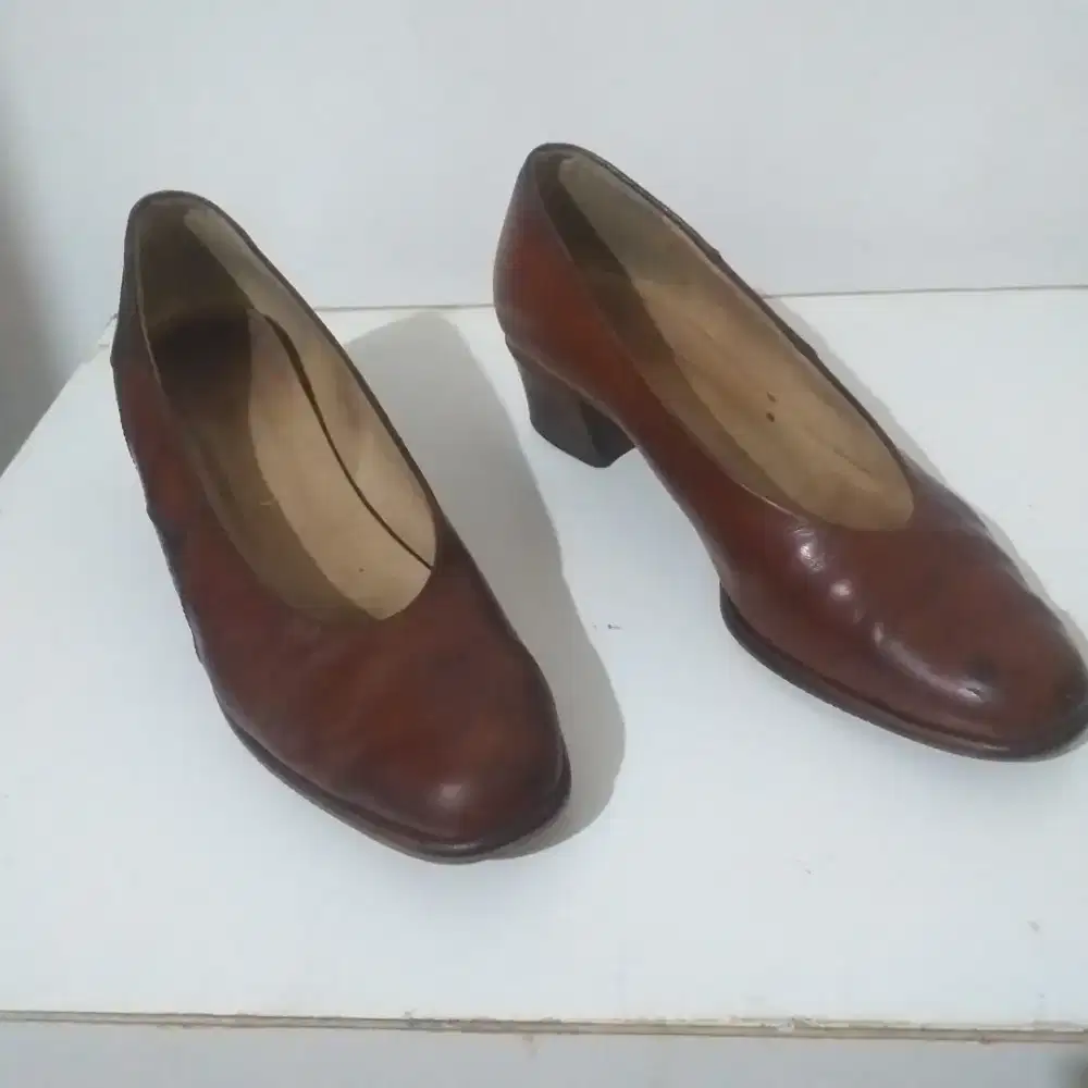 Sepatu OOGL Klasik Simpanan
Austria ORI